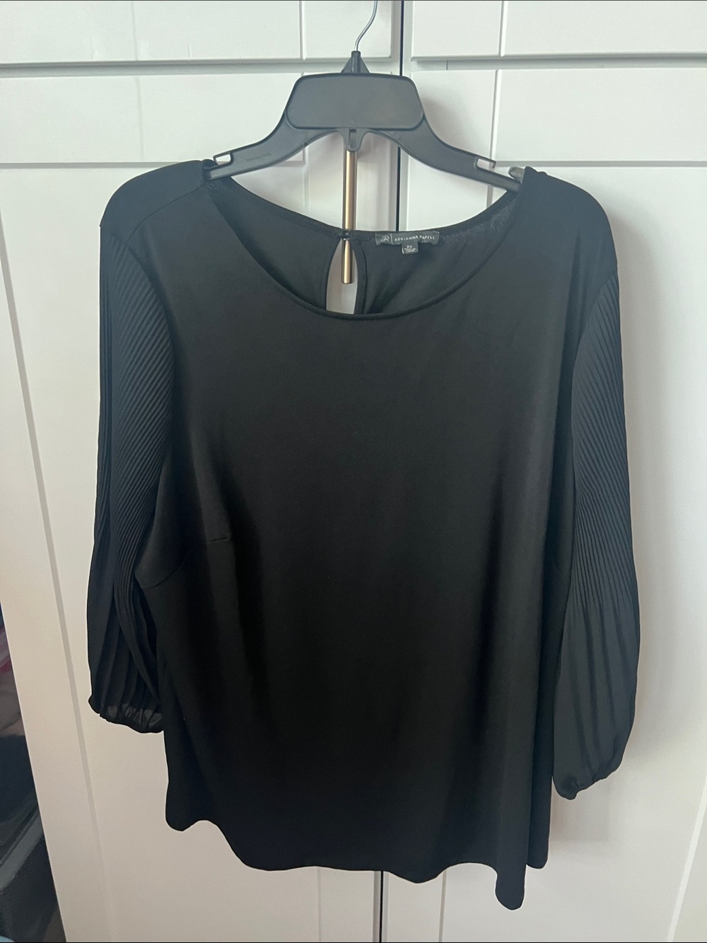 Adrianna Papell Black Pleated-Sleeve Round-Neck Blouse